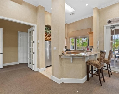 7411 Vista Way - Photo Thumbnail 13