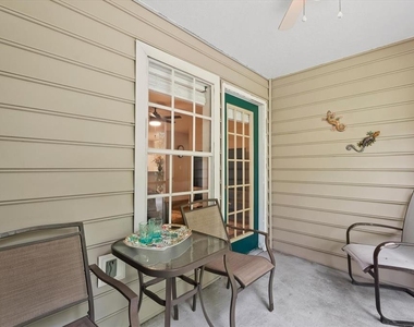 7411 Vista Way - Photo Thumbnail 10
