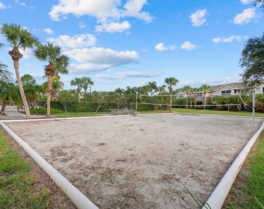 7411 Vista Way - Photo Thumbnail 18