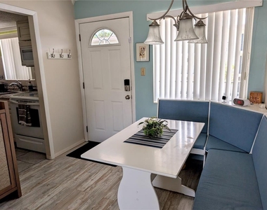 2321 Sunset Drive - Photo Thumbnail 2