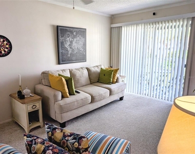 2321 Sunset Drive - Photo Thumbnail 9