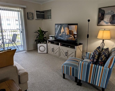 2321 Sunset Drive - Photo Thumbnail 10