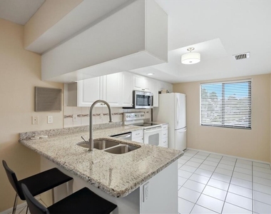 7858 Eagle Creek Drive - Photo Thumbnail 7
