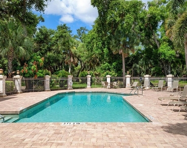 5249 Far Oak Circle - Photo Thumbnail 20