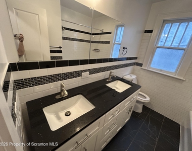 632 N Irving Avenue - Photo Thumbnail 20