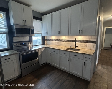 632 N Irving Avenue - Photo Thumbnail 10