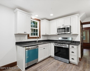 413 Powell Avenue - Photo Thumbnail 26