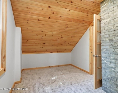 413 Powell Avenue - Photo Thumbnail 52