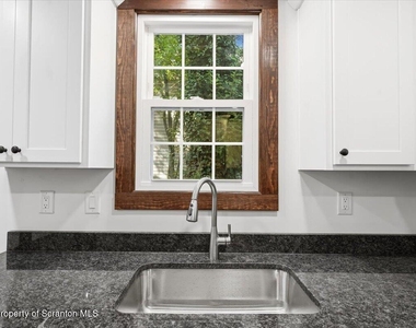413 Powell Avenue - Photo Thumbnail 28