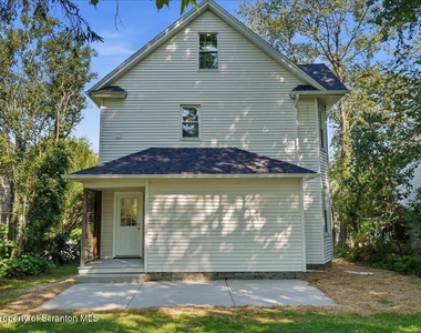413 Powell Avenue - Photo Thumbnail 10