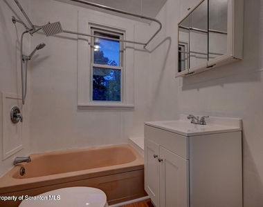 819 Delaware Street - Photo Thumbnail 31