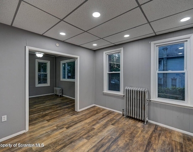 819 Delaware Street - Photo Thumbnail 12