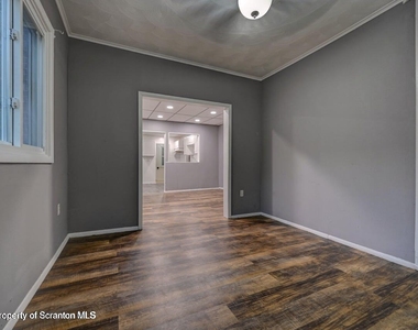 819 Delaware Street - Photo Thumbnail 8