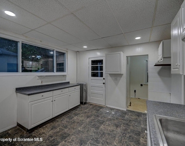 819 Delaware Street - Photo Thumbnail 13