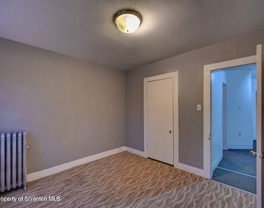 819 Delaware Street - Photo Thumbnail 26