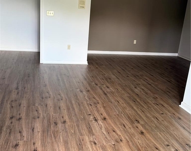 916 Cold Spring Road - Photo Thumbnail 1
