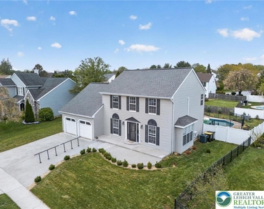 4894 Concord Drive - Photo Thumbnail 60