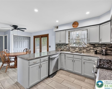 4894 Concord Drive - Photo Thumbnail 20