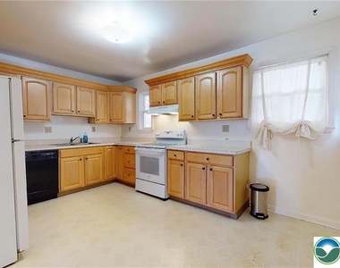 2331 W Washington Street - Photo Thumbnail 3