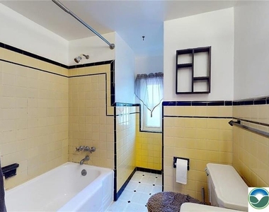 2331 W Washington Street - Photo Thumbnail 8