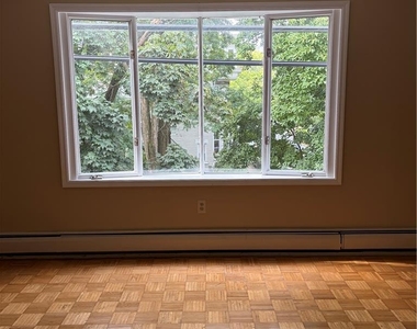 530 Penn Street - Photo Thumbnail 18