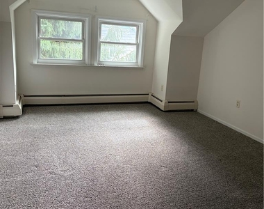 530 Penn Street - Photo Thumbnail 21