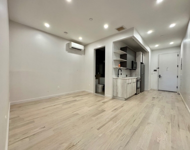 308 Linden Boulevard - Photo Thumbnail 7