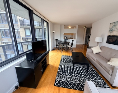 West 48th Street - Photo Thumbnail 1