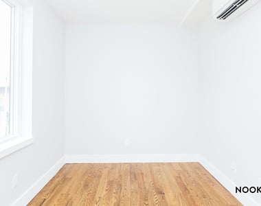 / 217 Boerum St - Photo Thumbnail 14
