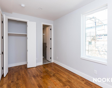 / 217 Boerum St - Photo Thumbnail 7