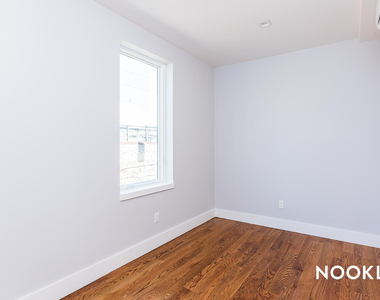 / 217 Boerum St - Photo Thumbnail 6