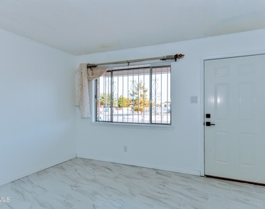 4909 Winthrop Drive - Photo Thumbnail 17