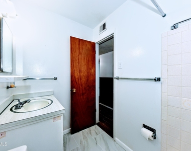 4909 Winthrop Drive - Photo Thumbnail 42