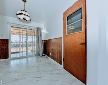 4909 Winthrop Drive - Photo Thumbnail 14