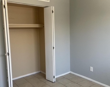 2849 Beachcomber Drive - Photo Thumbnail 9