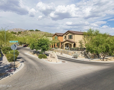 6723 Boulder Canyon Lane - Photo Thumbnail 45