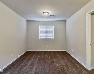 6723 Boulder Canyon Lane - Photo Thumbnail 17