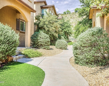 6723 Boulder Canyon Lane - Photo Thumbnail 4
