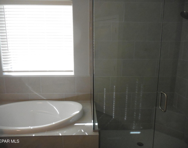 833 Paseo Dulce Avenue - Photo Thumbnail 13