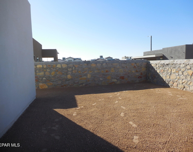 833 Paseo Dulce Avenue - Photo Thumbnail 28