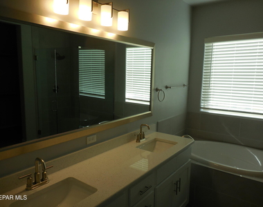 833 Paseo Dulce Avenue - Photo Thumbnail 12