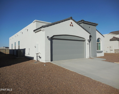 833 Paseo Dulce Avenue - Photo Thumbnail 1