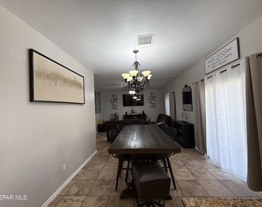 13049 Aerodrome Avenue - Photo Thumbnail 12