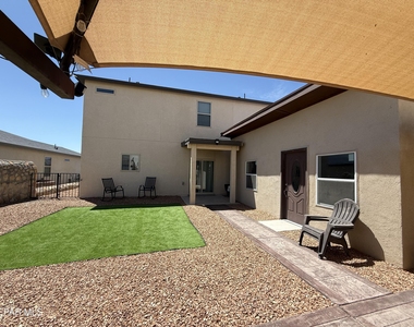 13049 Aerodrome Avenue - Photo Thumbnail 22