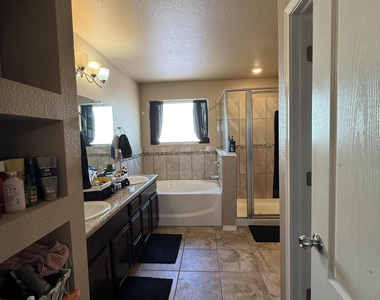 13049 Aerodrome Avenue - Photo Thumbnail 19