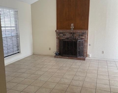 7045 Orizaba Avenue - Photo Thumbnail 4