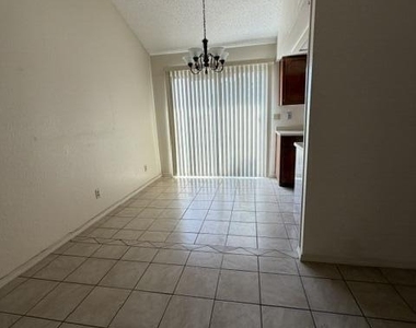 7045 Orizaba Avenue - Photo Thumbnail 7