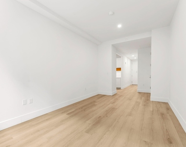 55 Broad Street - Photo Thumbnail 1
