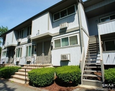 37 Ferris Avenue - Photo Thumbnail 8