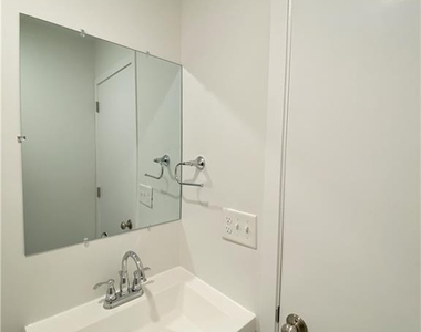 56 Taylor Place - Photo Thumbnail 11